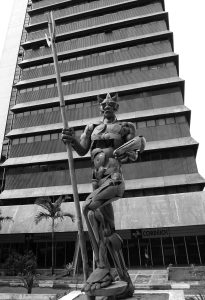 Exu - Escultura de Mario Cravo Junior