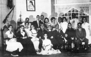 Elenco da peça Paternidade. Foto: Leão Rosemberg