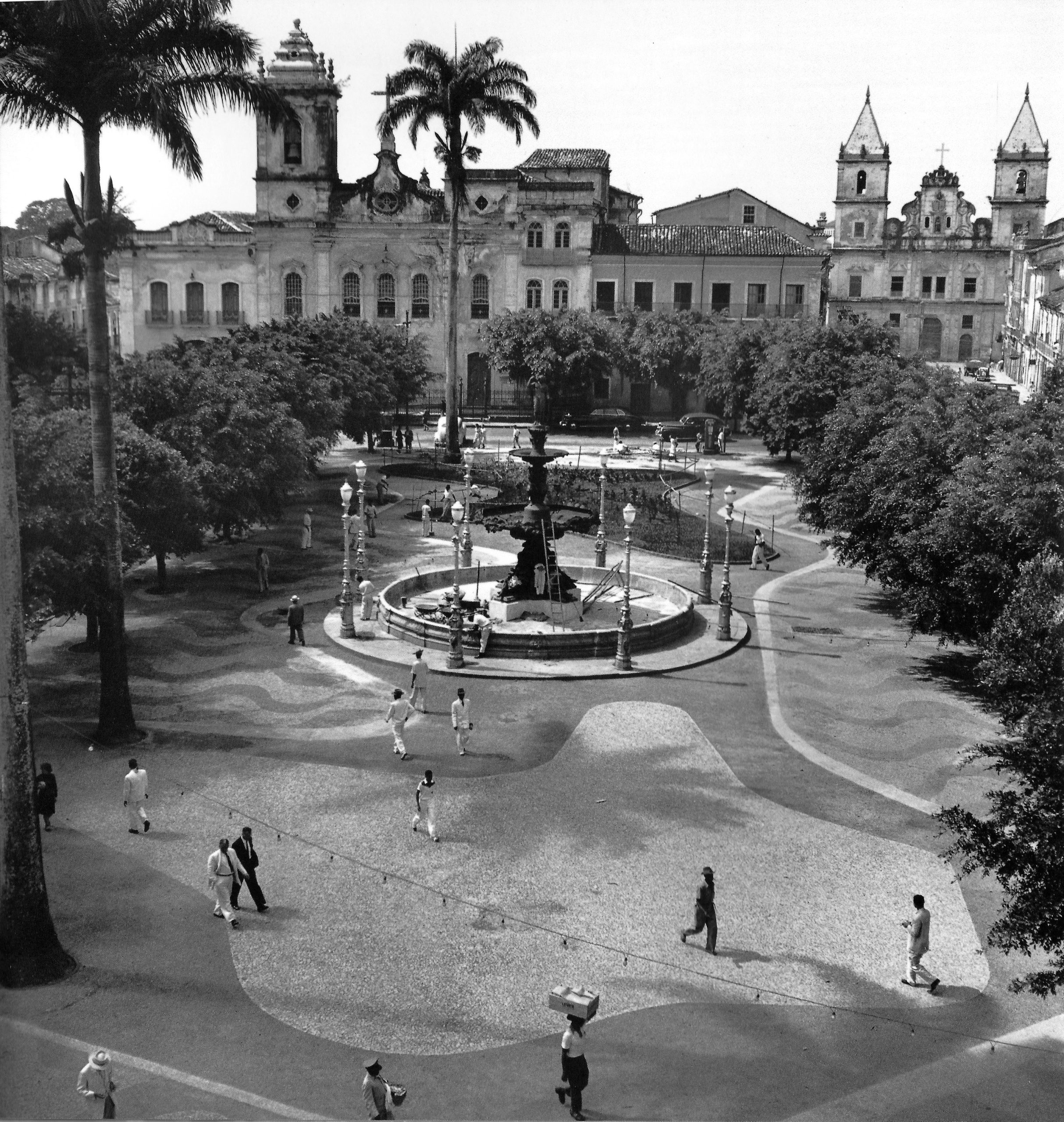 Terreiro de Jesus, Salvador. Foto Pierre Verger.